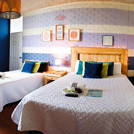 Hostal De Lucca Guatemala City Екстер'єр фото