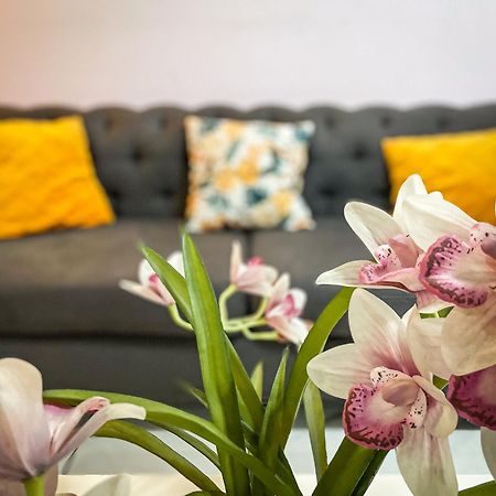 Hostal De Lucca Guatemala City Екстер'єр фото