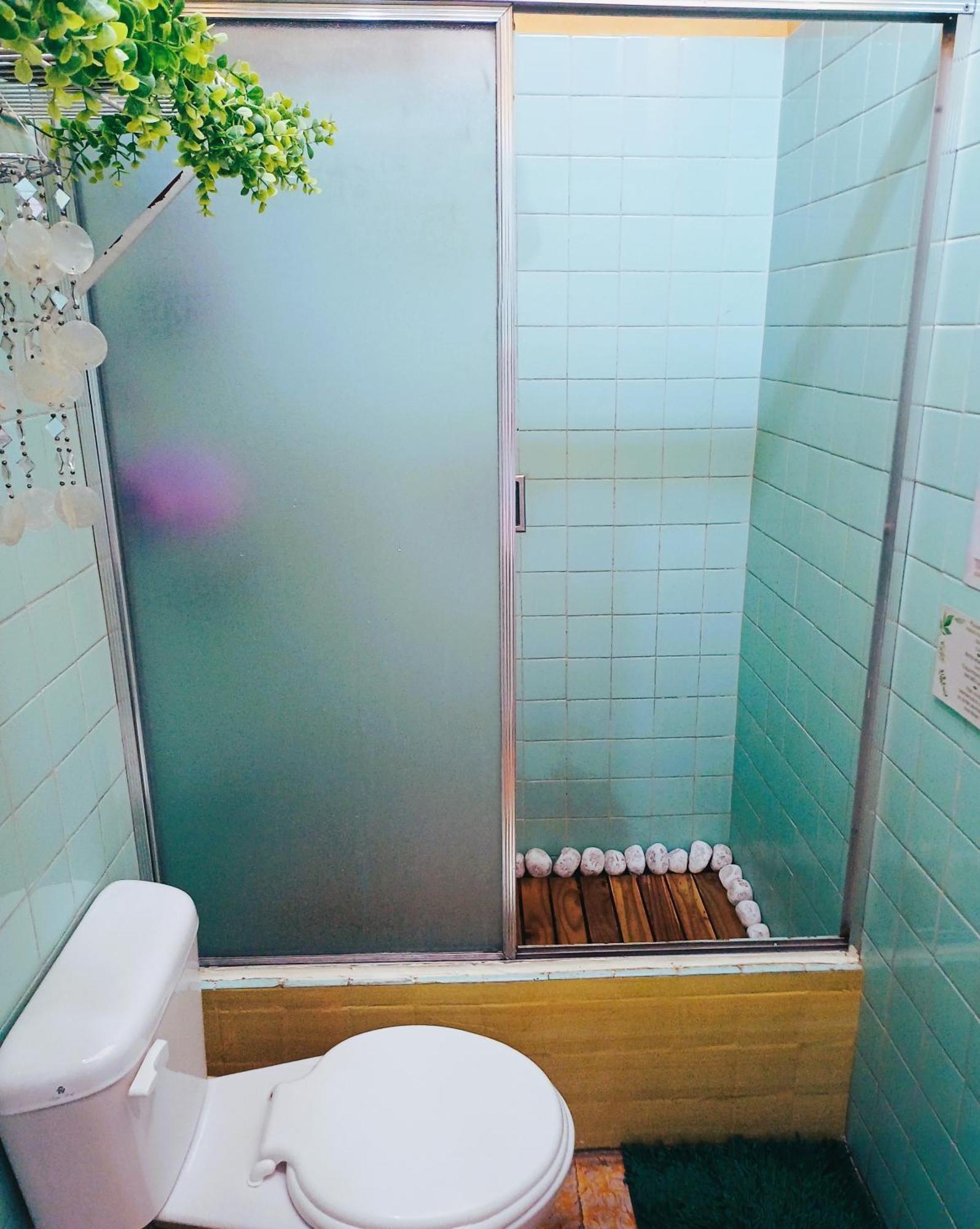 Hostal De Lucca Guatemala City Екстер'єр фото