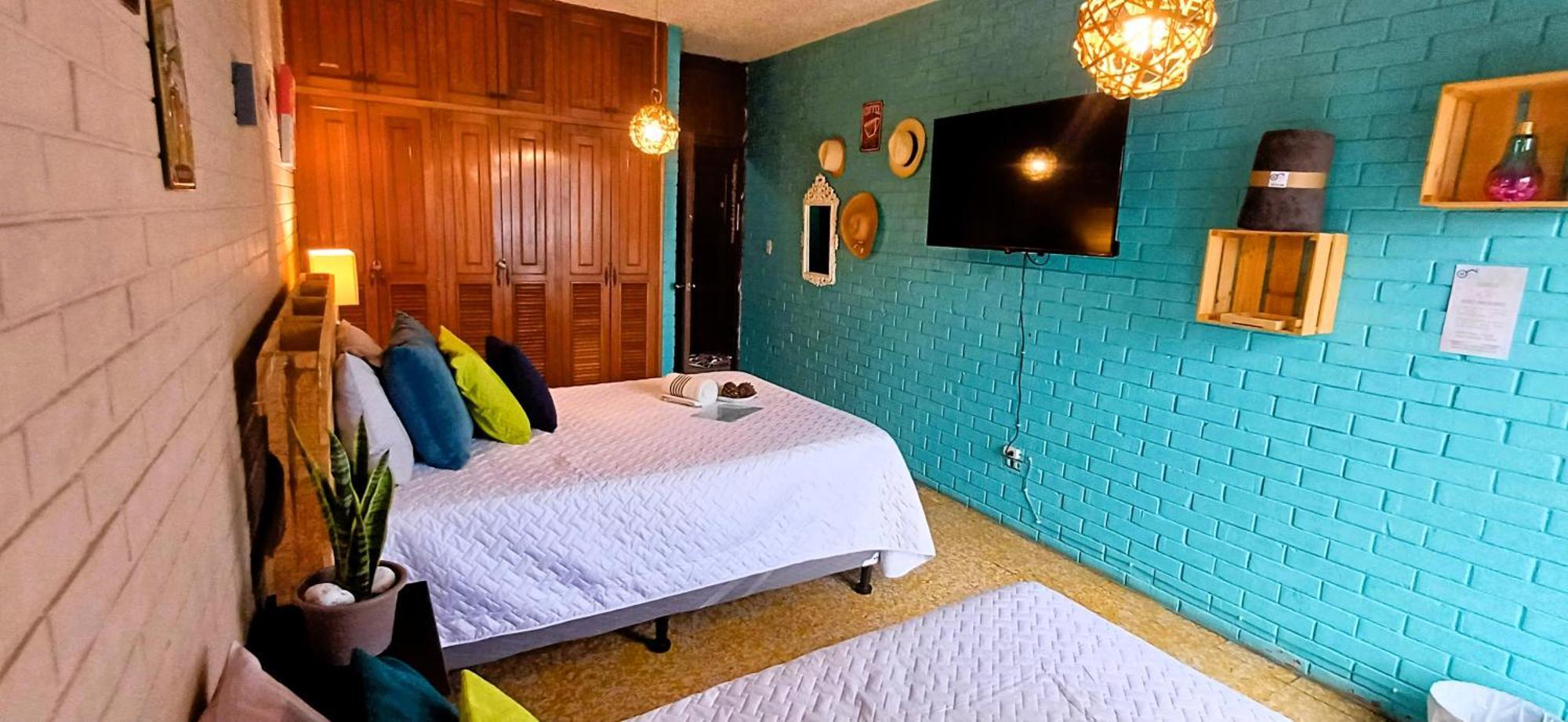 Hostal De Lucca Guatemala City Екстер'єр фото