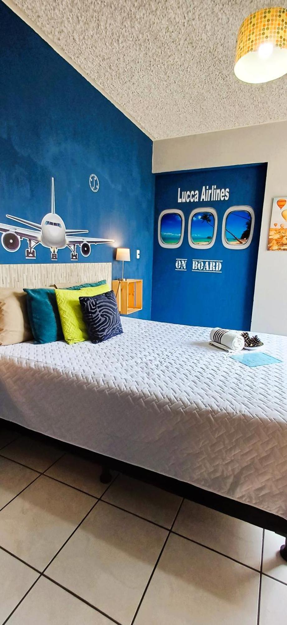 Hostal De Lucca Guatemala City Екстер'єр фото