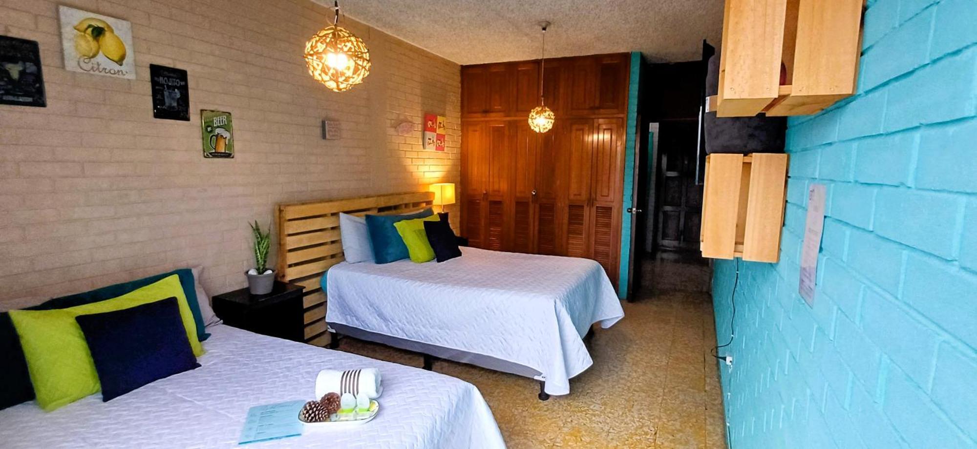 Hostal De Lucca Guatemala City Екстер'єр фото