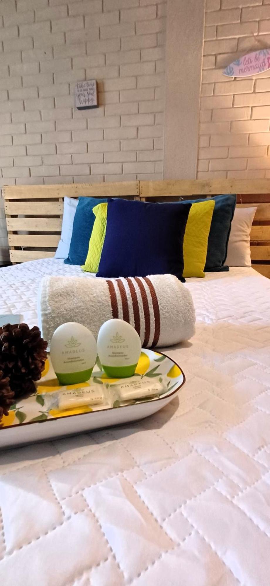 Hostal De Lucca Guatemala City Екстер'єр фото